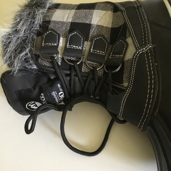 WOMENS TAMARACK WATERPROOF INSULATED DUCK BOOTS - Picture 9 of 12